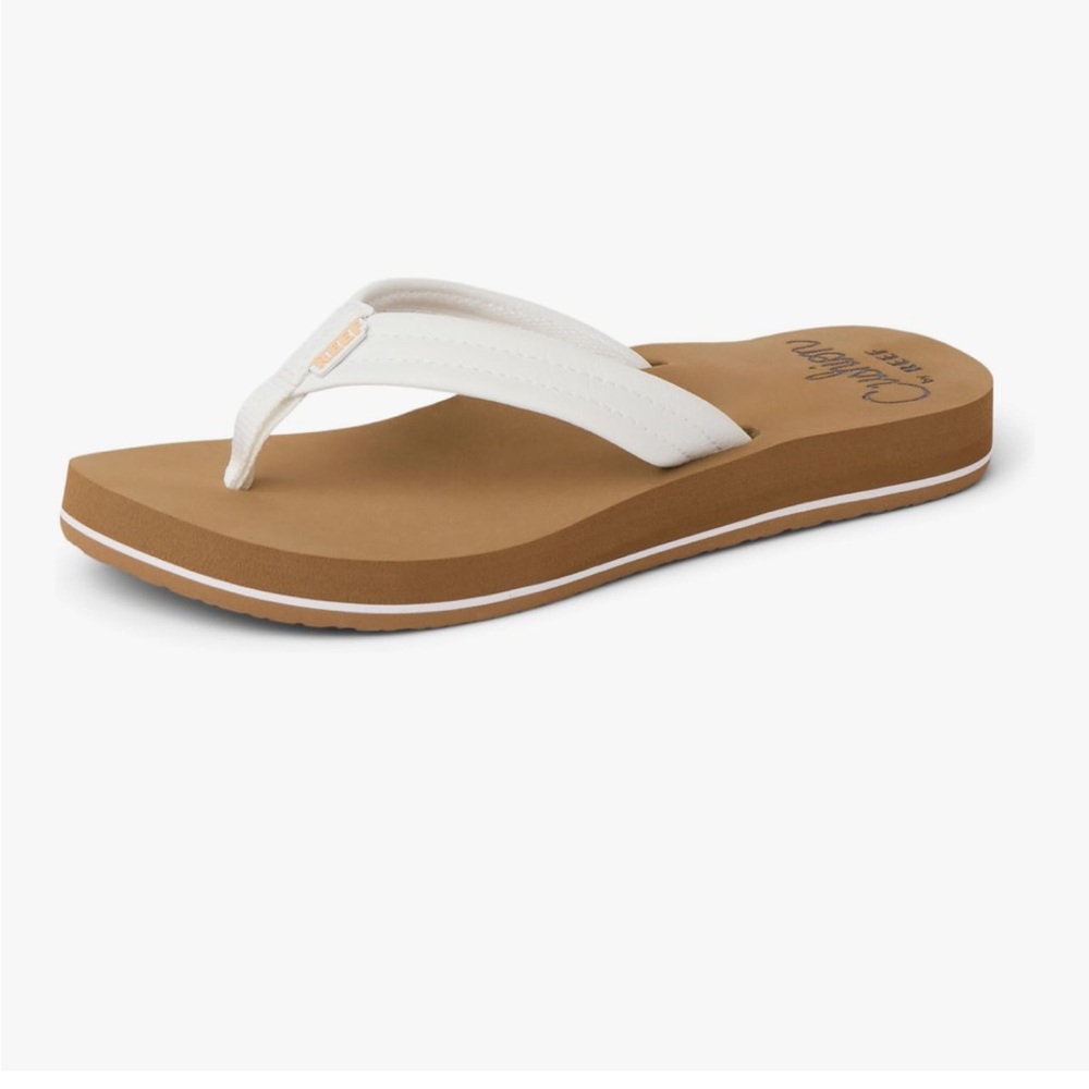 Reef Women’s Cushion Breeze Flip Flop Sandals - Cloud White and Tan